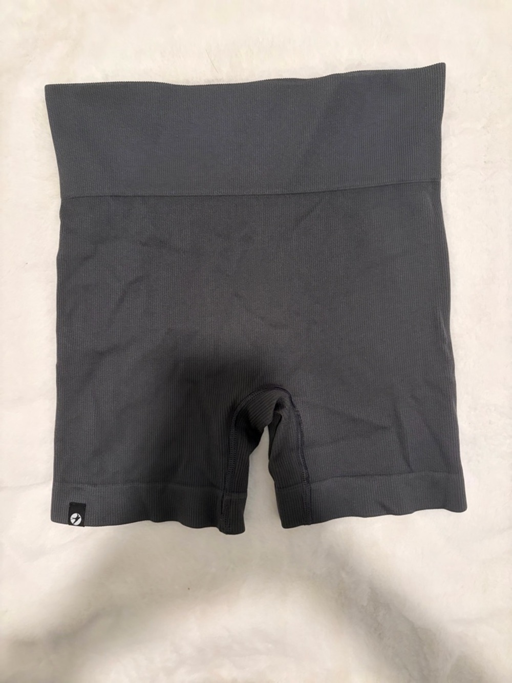 Oiselle Seamless Racer Shorts - Dark Gray